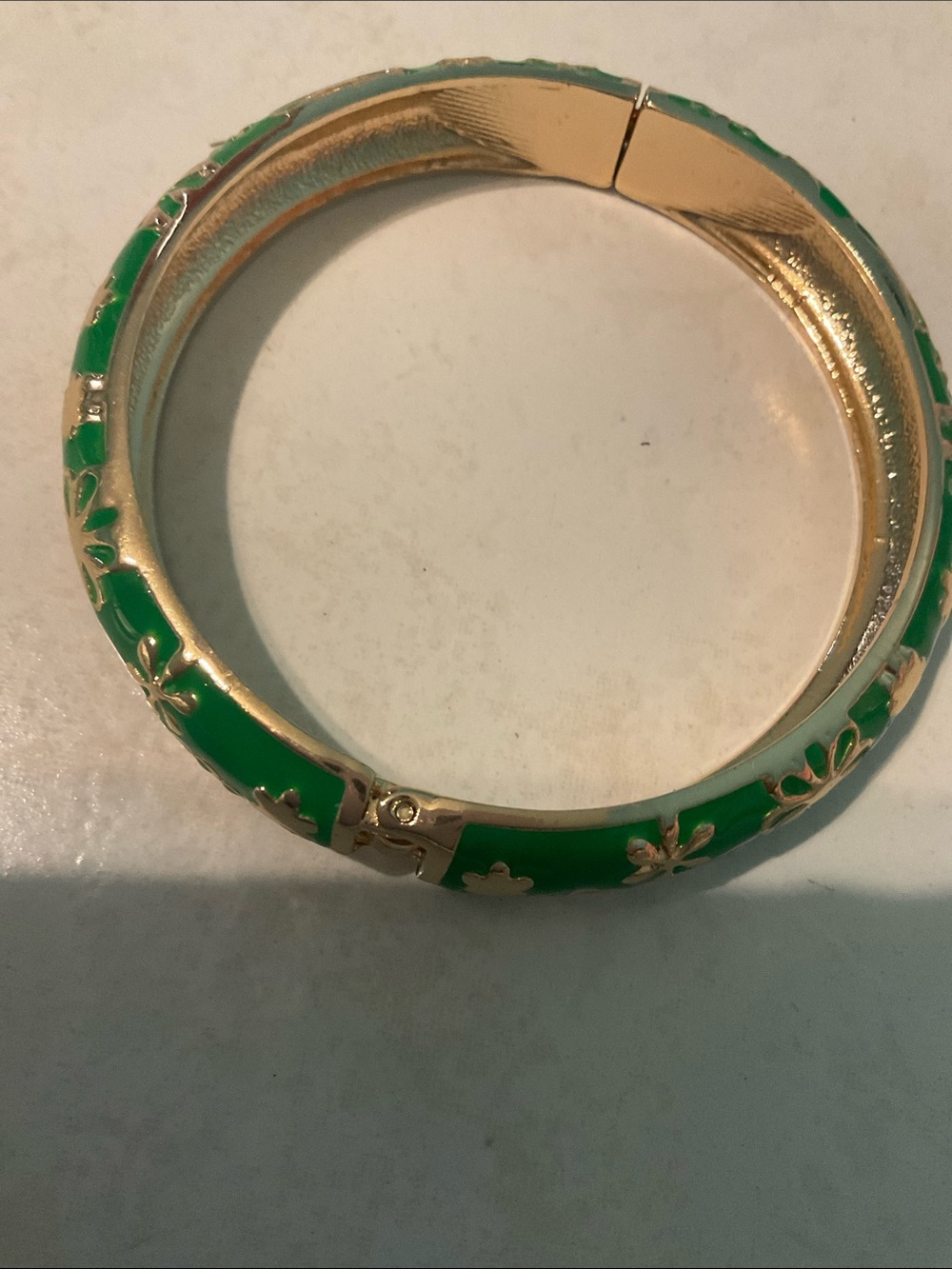 Elegant Green Floral Bracelet
